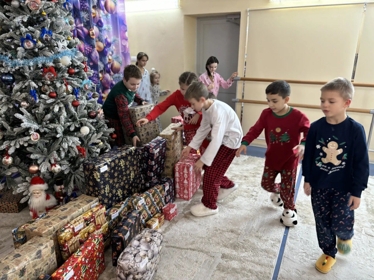 «Разрез Тайлепский» подарил праздник детям
